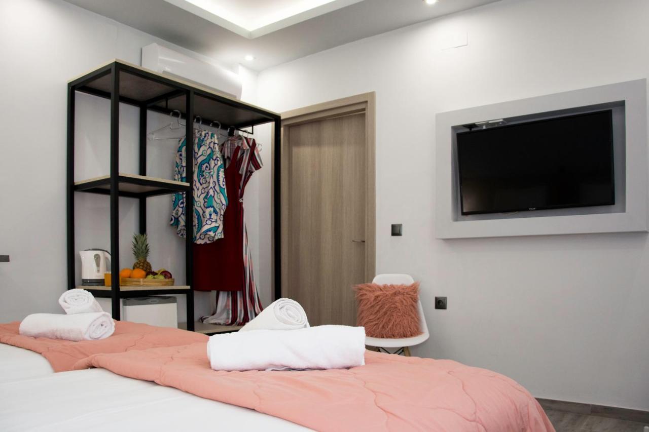 Big Max Guesthouse Кавос Экстерьер фото