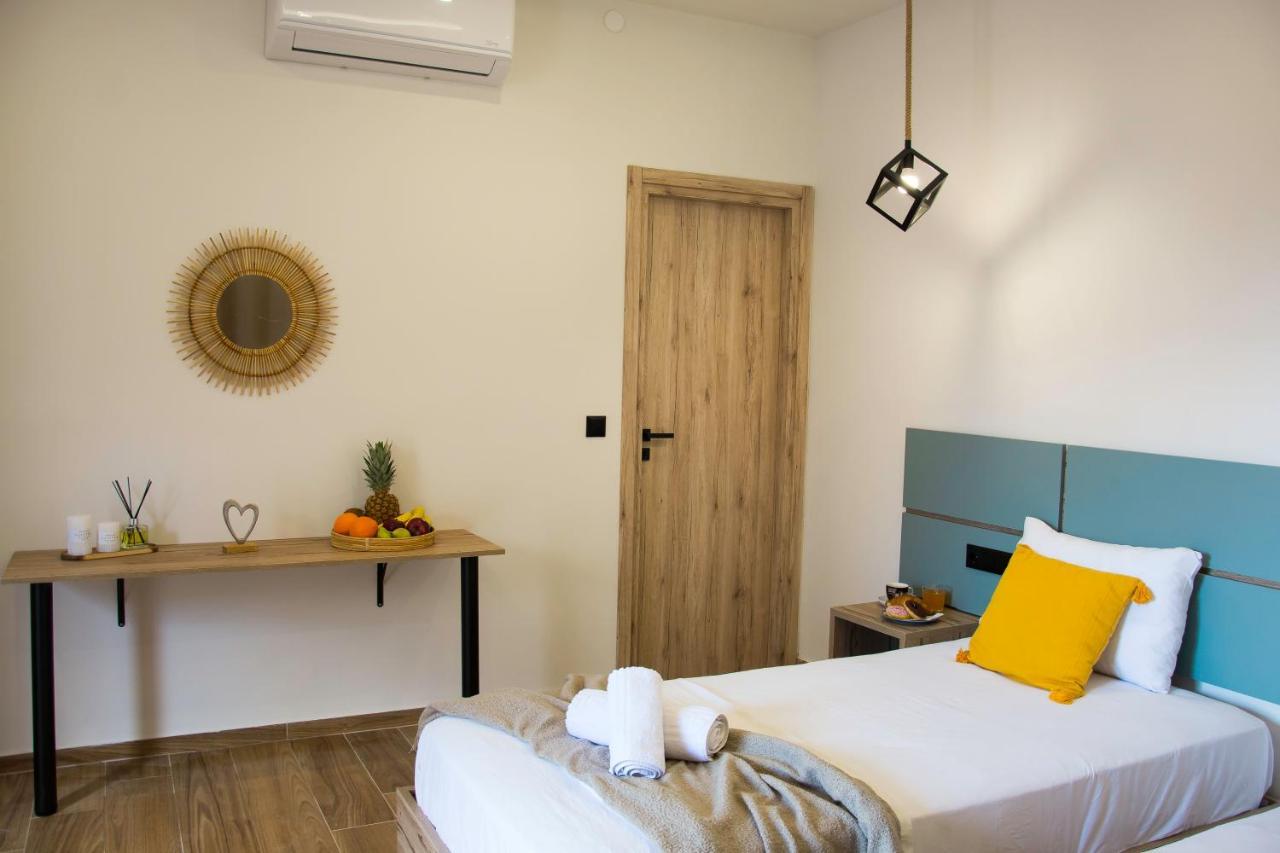 Big Max Guesthouse Кавос Экстерьер фото